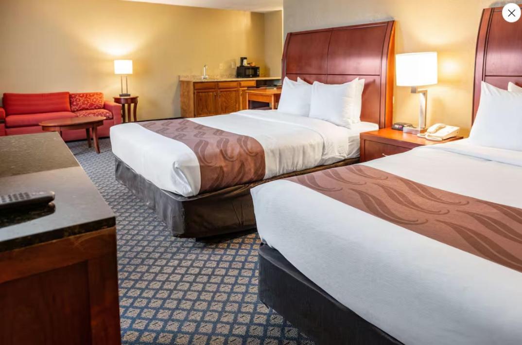 Quality Inn & Suites Seville Dış mekan fotoğraf