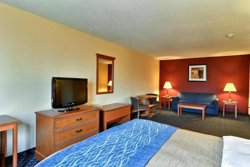 Quality Inn & Suites Seville Dış mekan fotoğraf